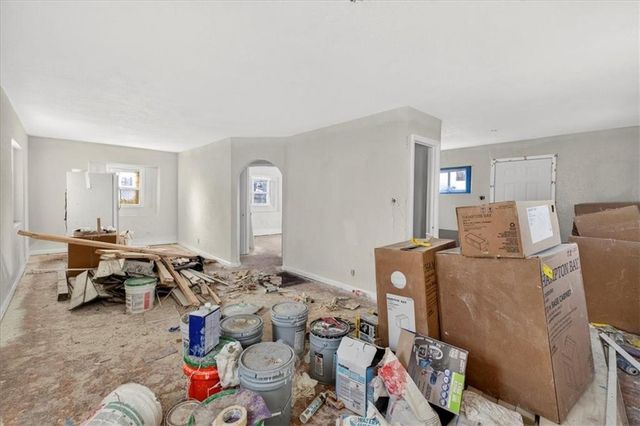 914 E South Avenue, Independence, MO 64050