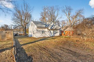914 E South Avenue, Independence, MO 64050