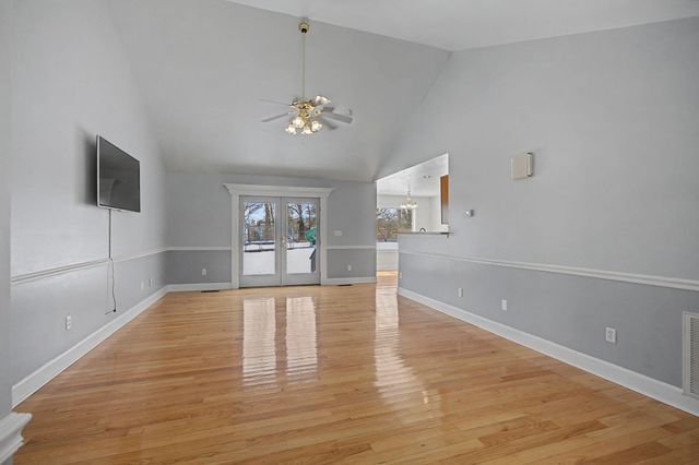 108 Berkley Lane, Frankfort, KY 40601