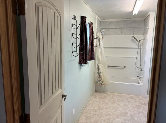 12401 E I-20, Coahoma, TX 79511