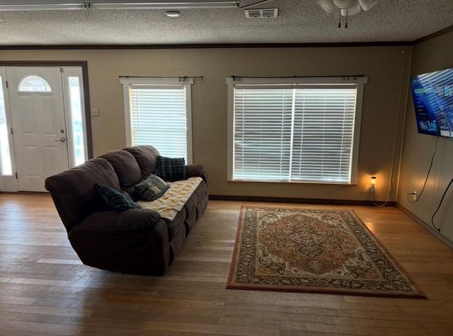 12401 E I-20, Coahoma, TX 79511