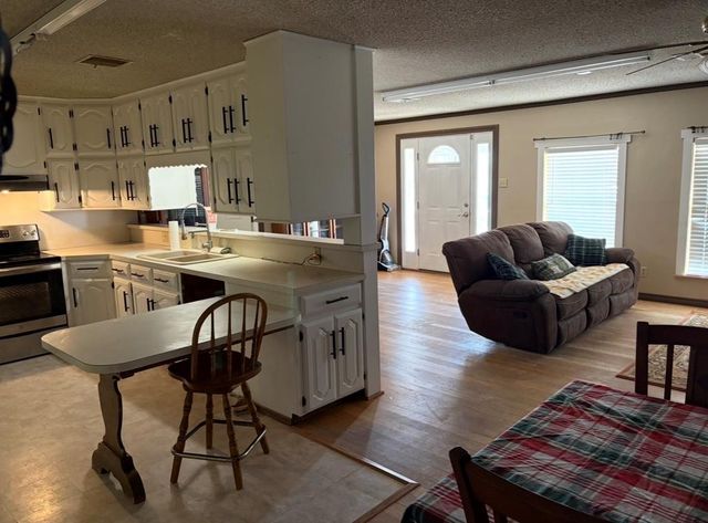 12401 E I-20, Coahoma, TX 79511