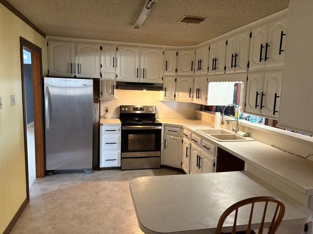 12401 E I-20, Coahoma, TX 79511