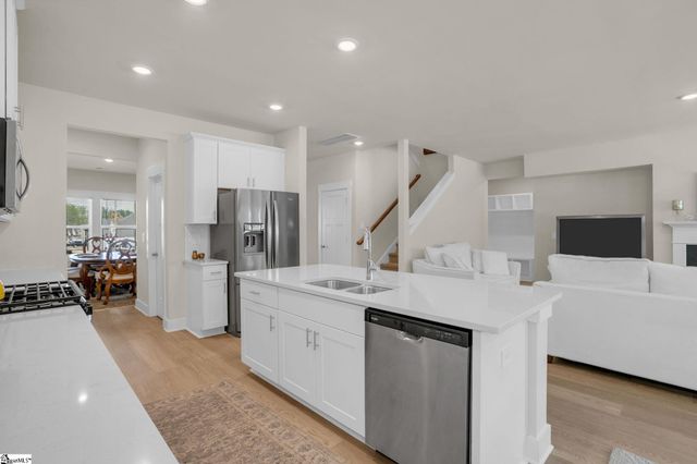 208 Veracruz Court, Greenville, SC 29605