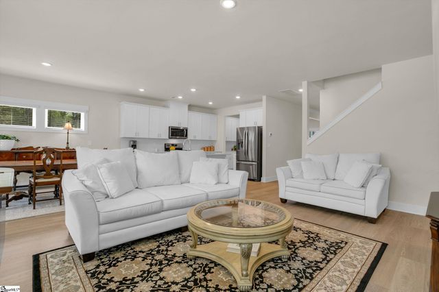 208 Veracruz Court, Greenville, SC 29605