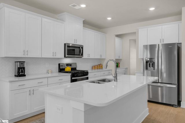 208 Veracruz Court, Greenville, SC 29605