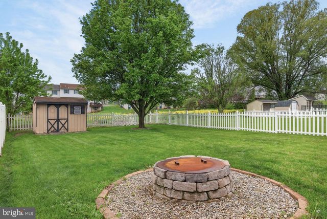293 CINDY DR, Jonestown, PA 17038