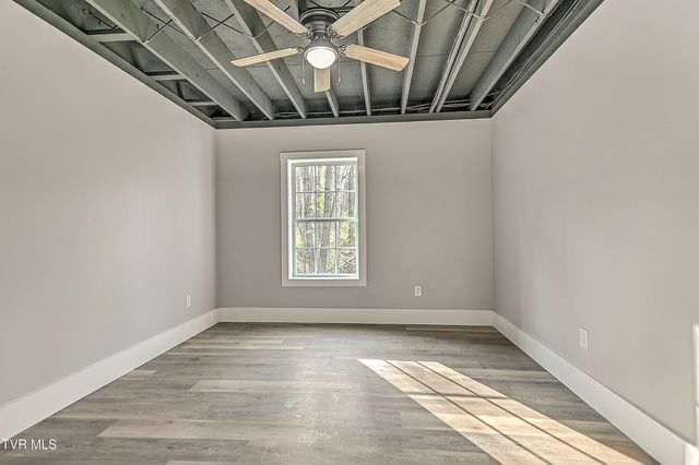 6055 Newport Highway, Greeneville, TN 37743