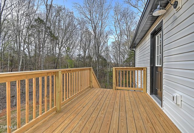 6055 Newport Highway, Greeneville, TN 37743