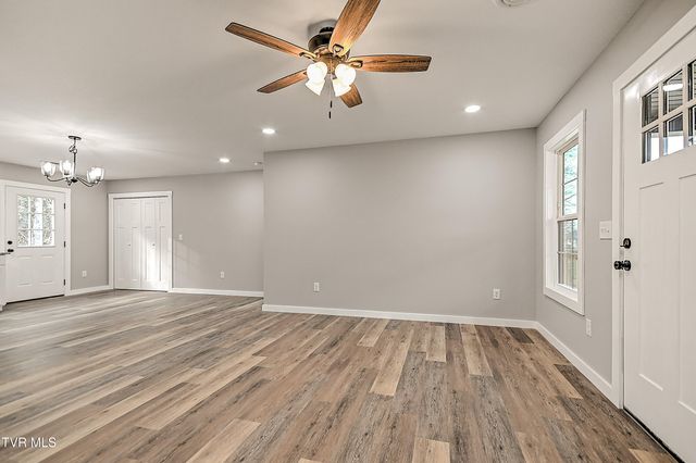 6055 Newport Highway, Greeneville, TN 37743