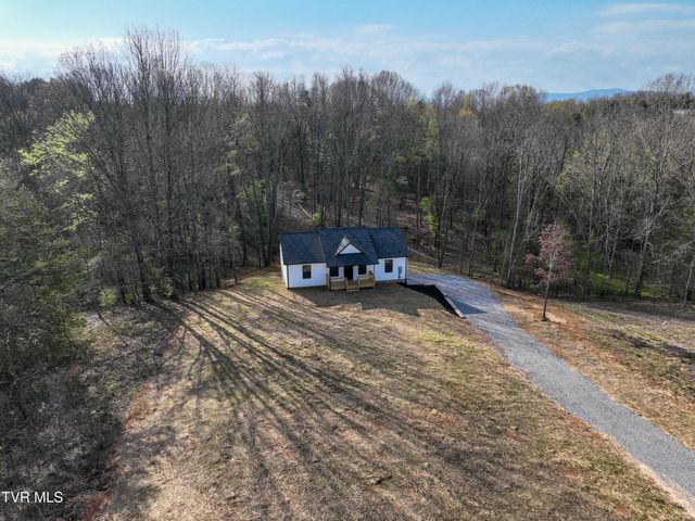 6055 Newport Highway, Greeneville, TN 37743