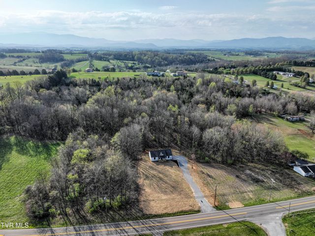 6055 Newport Highway, Greeneville, TN 37743