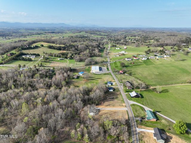 6055 Newport Highway, Greeneville, TN 37743