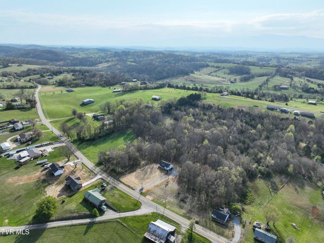 6055 Newport Highway, Greeneville, TN 37743