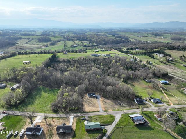 6055 Newport Highway, Greeneville, TN 37743