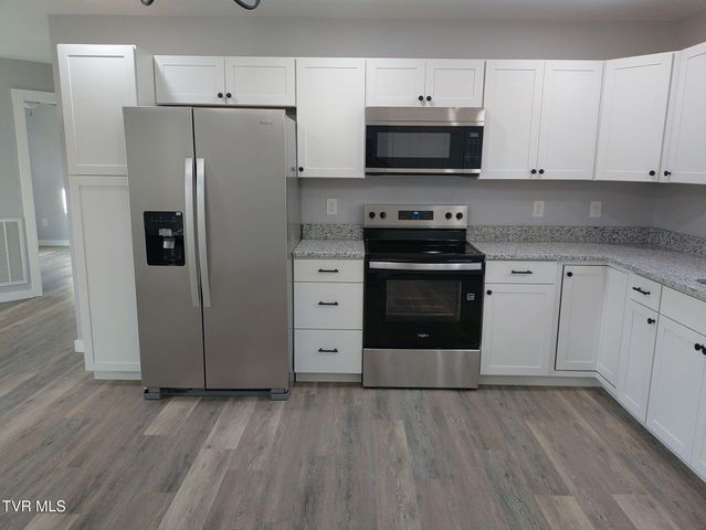 6055 Newport Highway, Greeneville, TN 37743