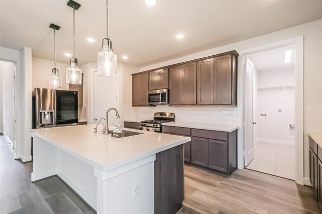 340 Cavil Barrier Lane, La Porte, TX 77571