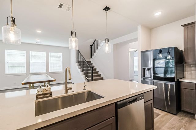 340 Cavil Barrier Lane, La Porte, TX 77571