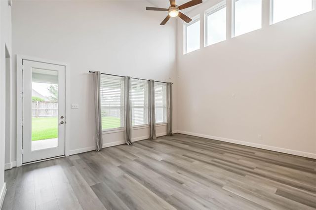 340 Cavil Barrier Lane, La Porte, TX 77571