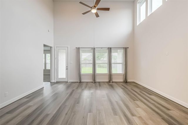 340 Cavil Barrier Lane, La Porte, TX 77571