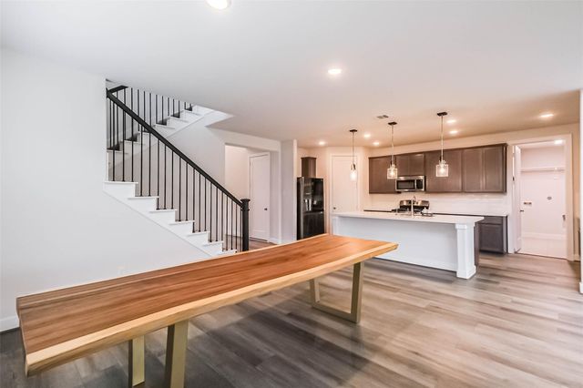 340 Cavil Barrier Lane, La Porte, TX 77571