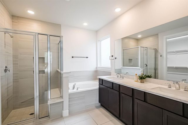 340 Cavil Barrier Lane, La Porte, TX 77571