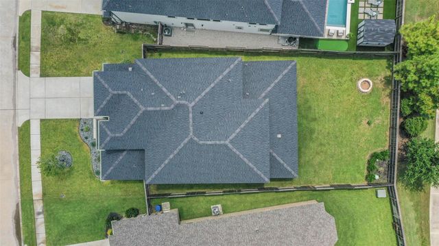 340 Cavil Barrier Lane, La Porte, TX 77571