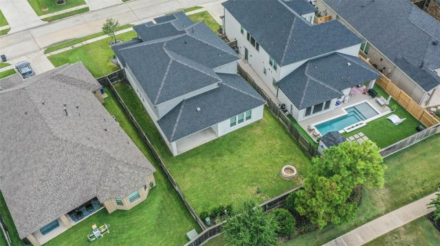 340 Cavil Barrier Lane, La Porte, TX 77571