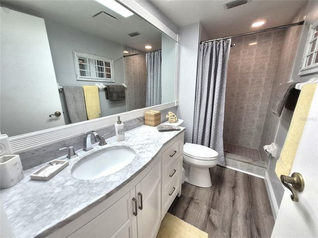 107 WINDWARD PLACE 107, Oldsmar, FL 34677