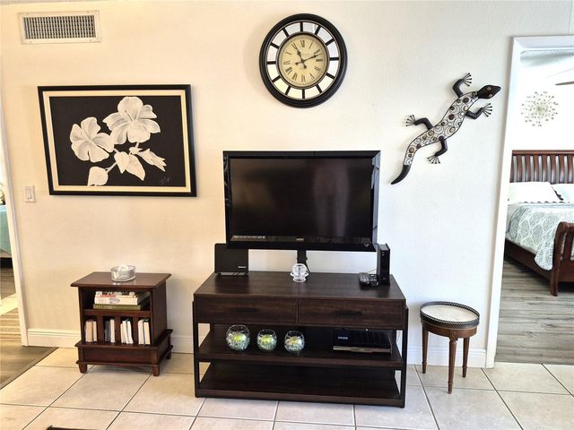 107 WINDWARD PLACE 107, Oldsmar, FL 34677