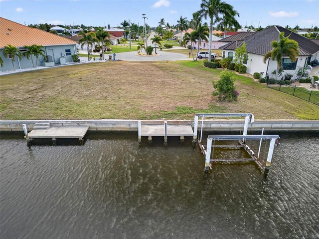 100 BAYSHORE COURT, Punta Gorda, FL 33950
