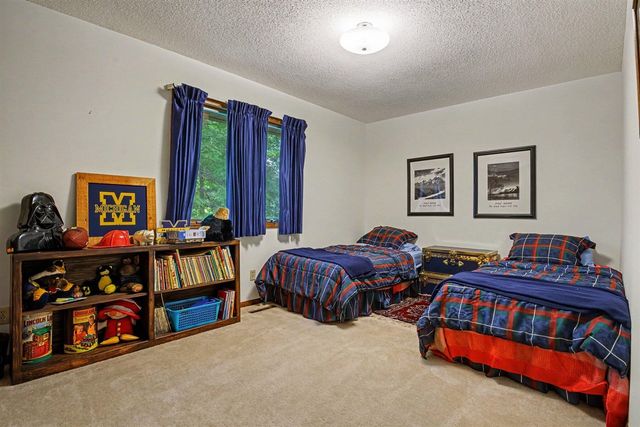 2616 Oakbrook Drive, Saint Joseph, MI 49085