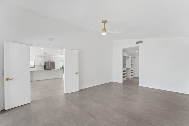 11152 HIGHLAND Circle, Boca Raton, FL 33428