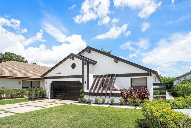 11152 HIGHLAND Circle, Boca Raton, FL 33428