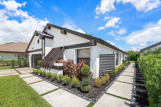 11152 HIGHLAND Circle, Boca Raton, FL 33428