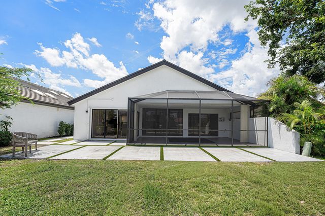 11152 HIGHLAND Circle, Boca Raton, FL 33428