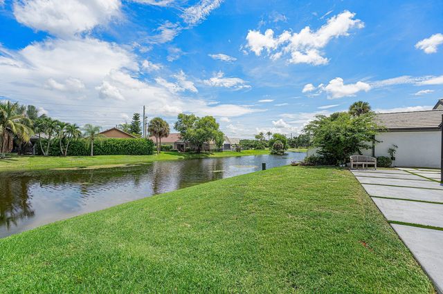 11152 HIGHLAND Circle, Boca Raton, FL 33428