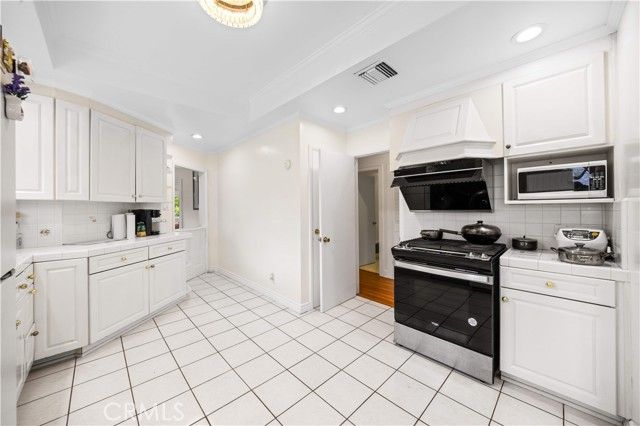 35 W State, Pasadena, CA 91105