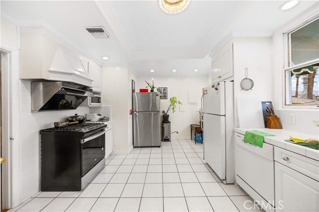 35 W State, Pasadena, CA 91105