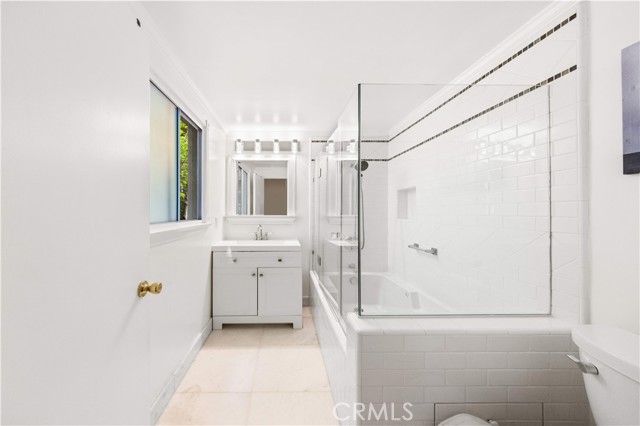 35 W State, Pasadena, CA 91105