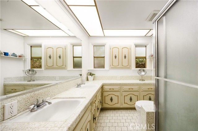 35 W State, Pasadena, CA 91105