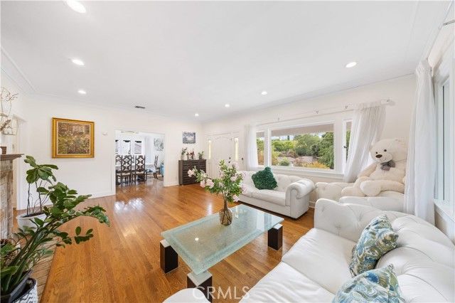 35 W State, Pasadena, CA 91105