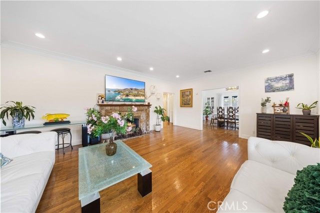 35 W State, Pasadena, CA 91105