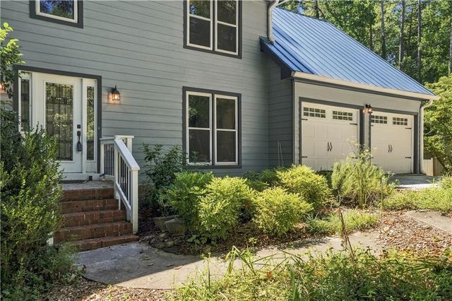 4690 Nutmeg Way SW, Lilburn, GA 30047