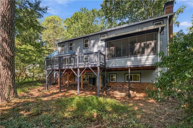 4690 Nutmeg Way SW, Lilburn, GA 30047