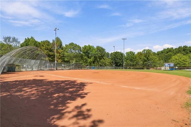 4690 Nutmeg Way SW, Lilburn, GA 30047