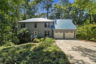 4690 Nutmeg Way SW, Lilburn, GA 30047