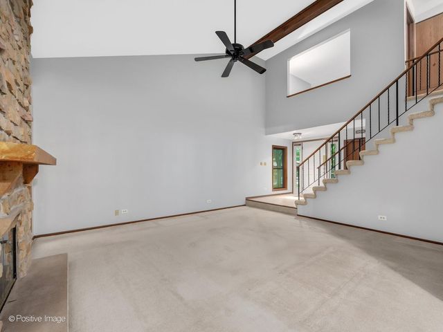 131 White Birch Lane, Westmont, IL 60559