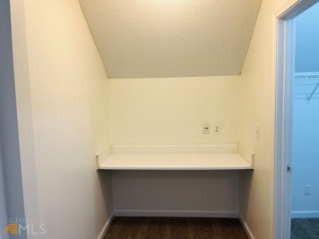 4037 Ravenwood Court, Union City, GA 30291