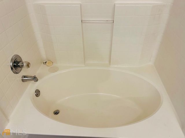 4037 Ravenwood Court, Union City, GA 30291